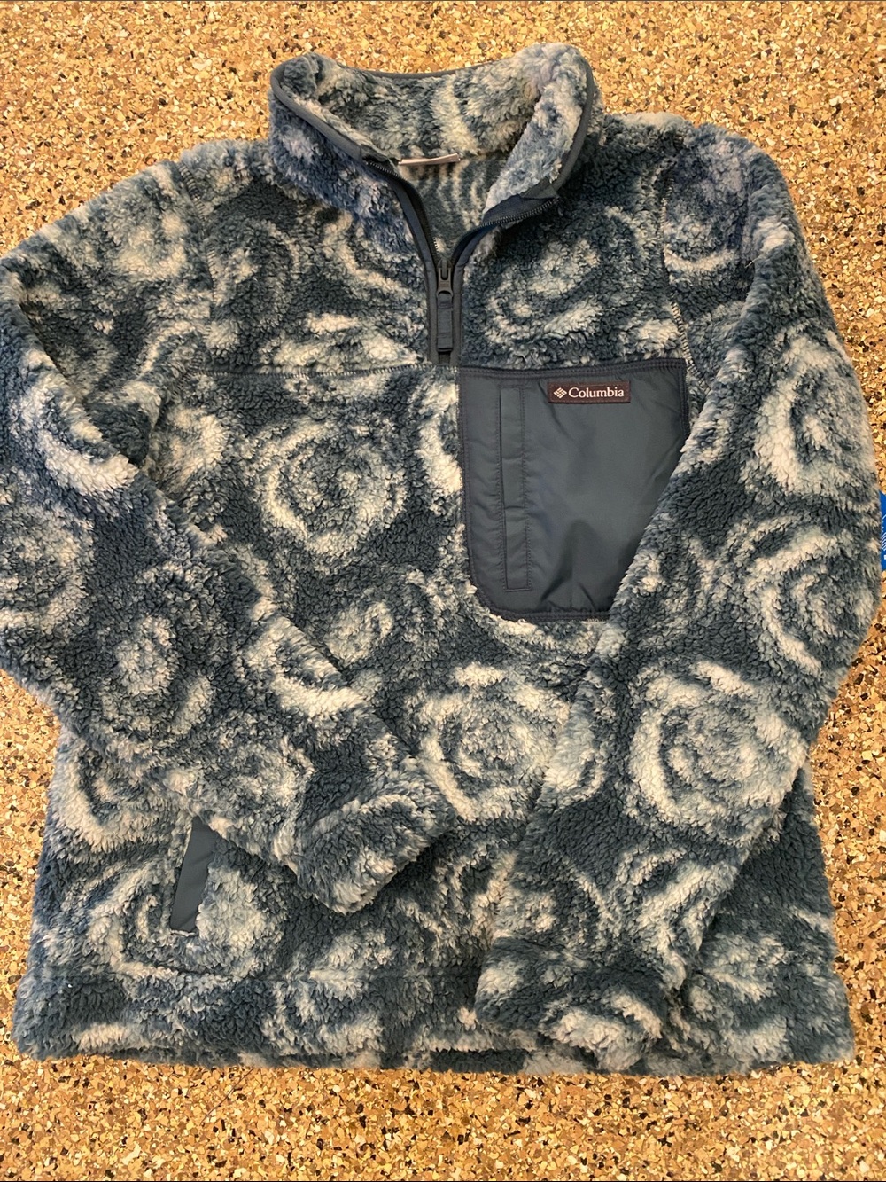Columbia Men’s Navy and White Floral Sherpa Pullover